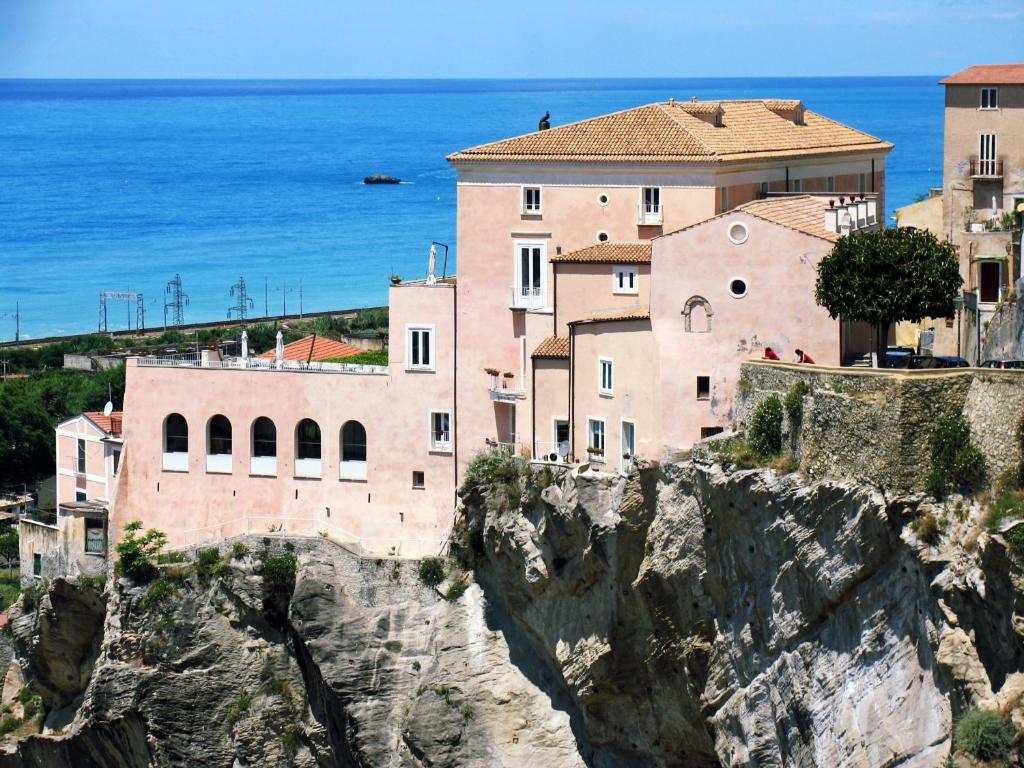 Hotel Ristorante Le Clarisse Amantea Exteriér fotografie