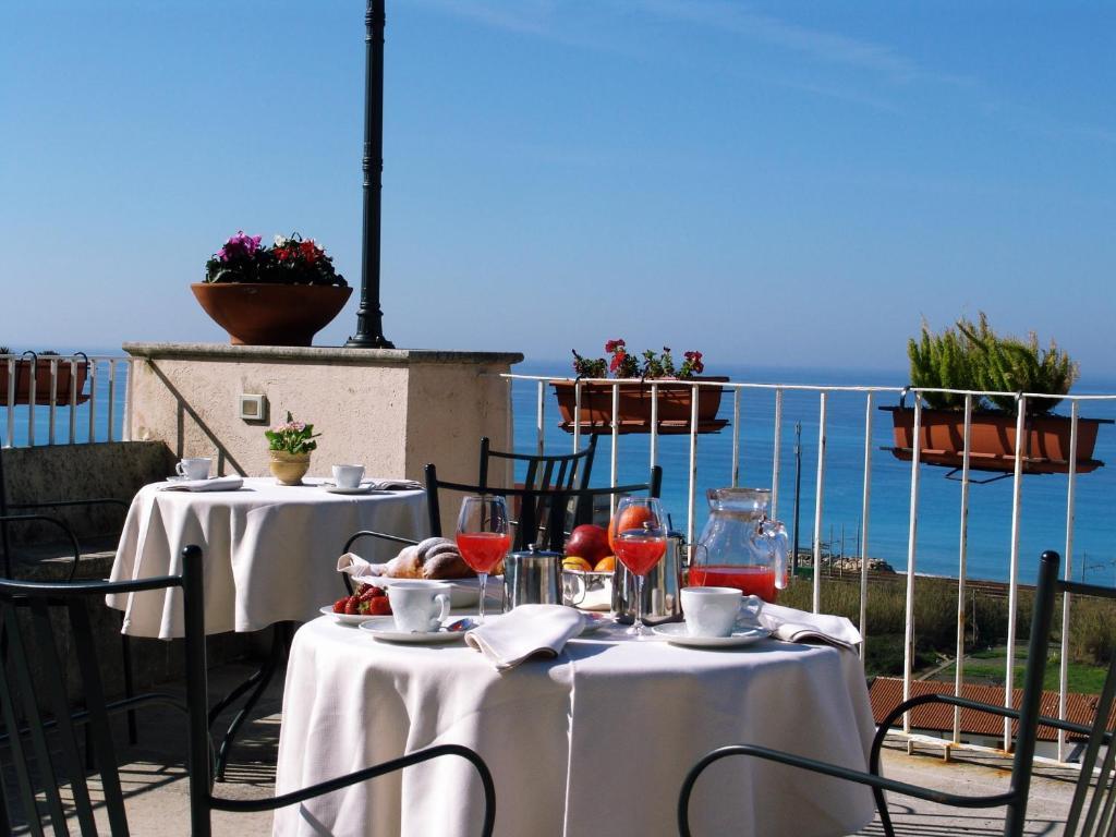 Hotel Ristorante Le Clarisse Amantea Exteriér fotografie